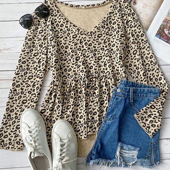 Leopard Print peplum top - Picture 4 of 4